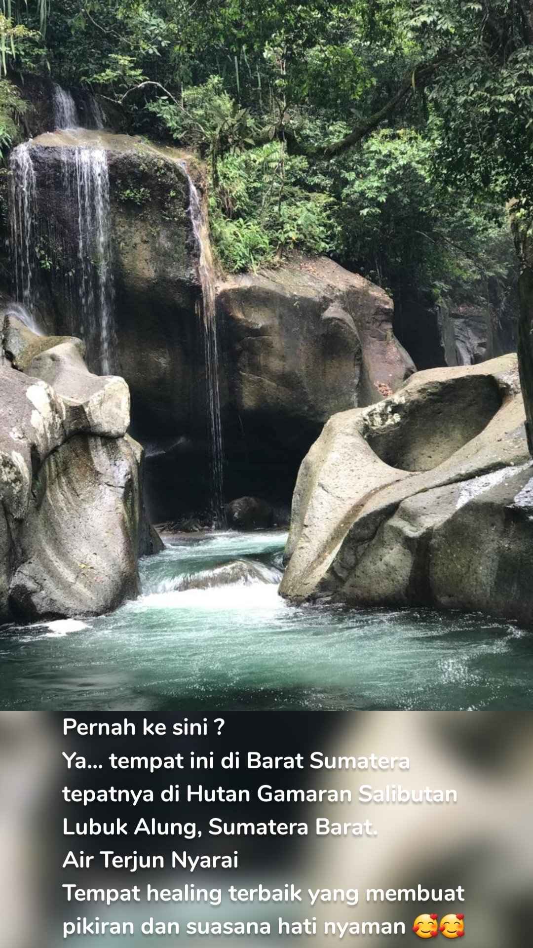 Pernah ke sini ?
Ya... tempat ini di Barat Sumatera tepatnya di Hutan Gamaran Salibutan Lubuk Alung, Sumatera Barat.
Air Terjun Nyarai
Tempat healing terbaik yang membuat pikiran dan suasana hati nyaman 🥰🥰